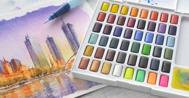 Solid Watercolour: Teman Kreatif yang Praktis untuk Berkarya di Mana Saja